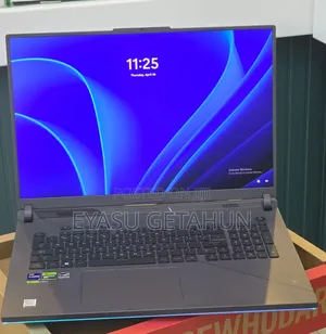 New Laptop Asus ROG Strix G17 16GB Intel Core i9 SSD 1T