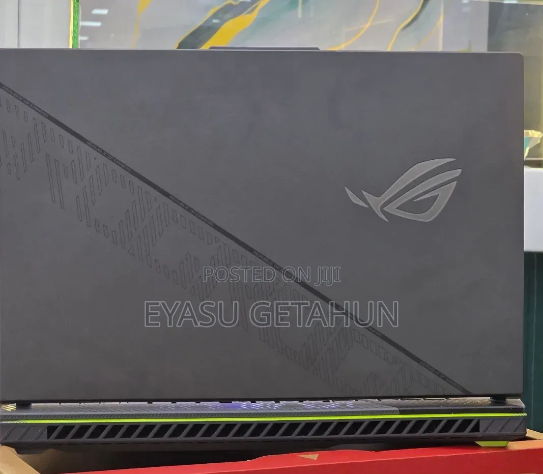 New Laptop Asus ROG Strix G17 16GB Intel Core i9 SSD 1T