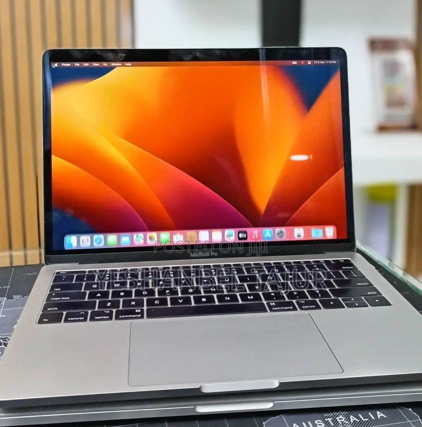 New Laptop Apple MacBook Pro 2017 16GB Intel Core i5 SSD 256GB