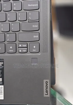 New Laptop Lenovo Yoga 7i 16GB Intel Core i7 SSD 1T