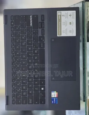 New Laptop Asus VivoBook 15 X505BA 16GB Intel Core i7 SSD 512GB