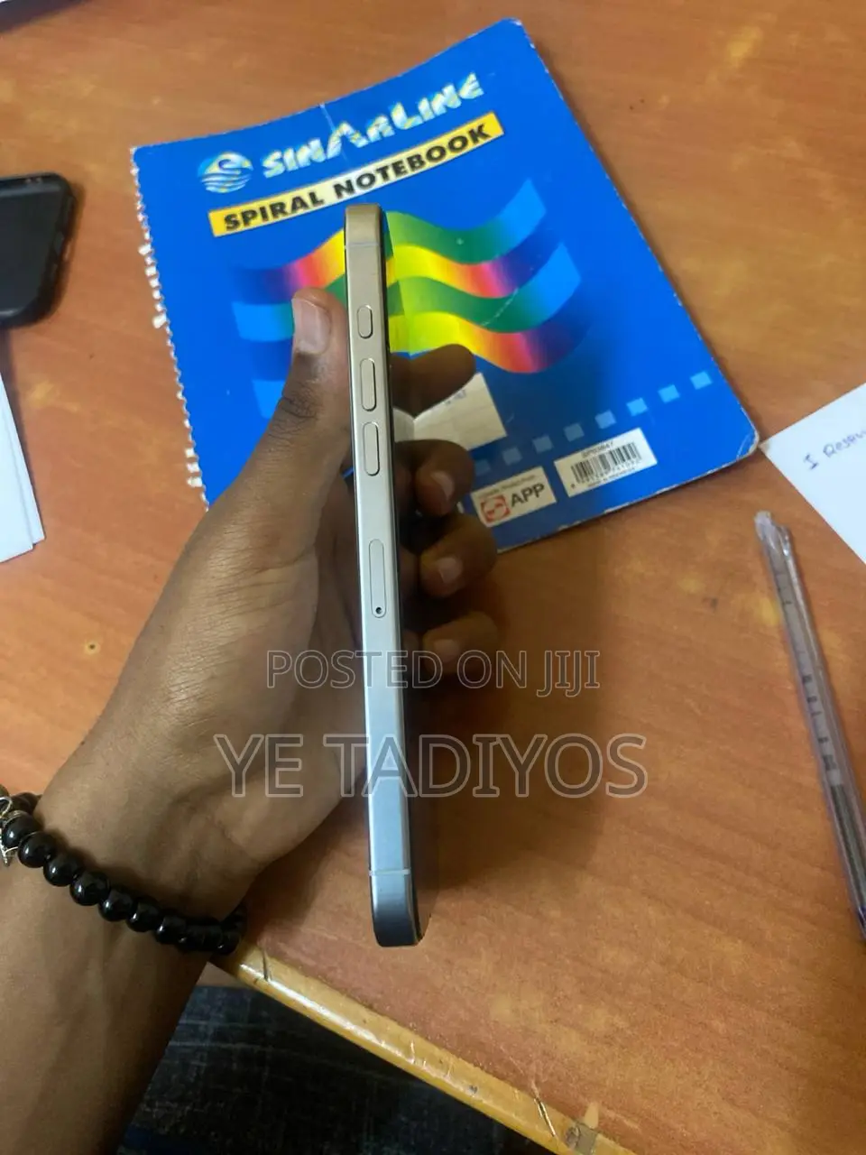Apple iPhone 16 Pro Max 256 GB White