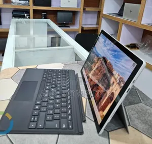 New Laptop Microsoft Surface Pro 7 8GB Intel Core i5 SSD 256GB