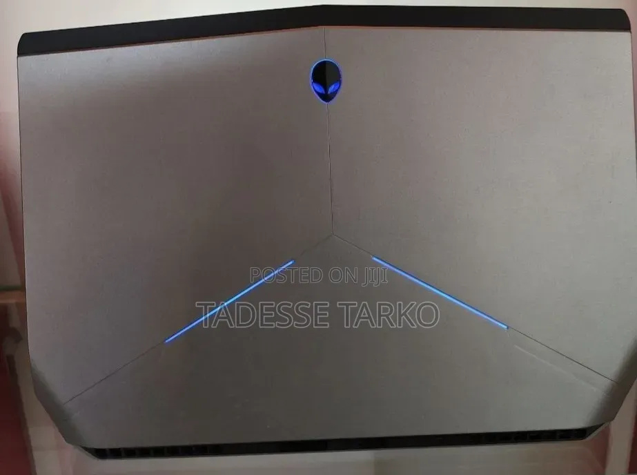 New Laptop Alienware M15 r3 16GB Intel Core i5 SSD 256GB