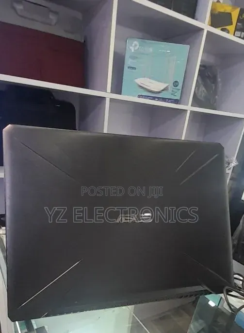 New Laptop Dell Adamo Onyx 16GB AMD Ryzen 7 SSD 512GB