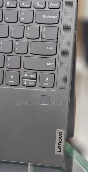New Laptop Lenovo Yoga 7i 16GB Intel Core i7 SSD 512GB