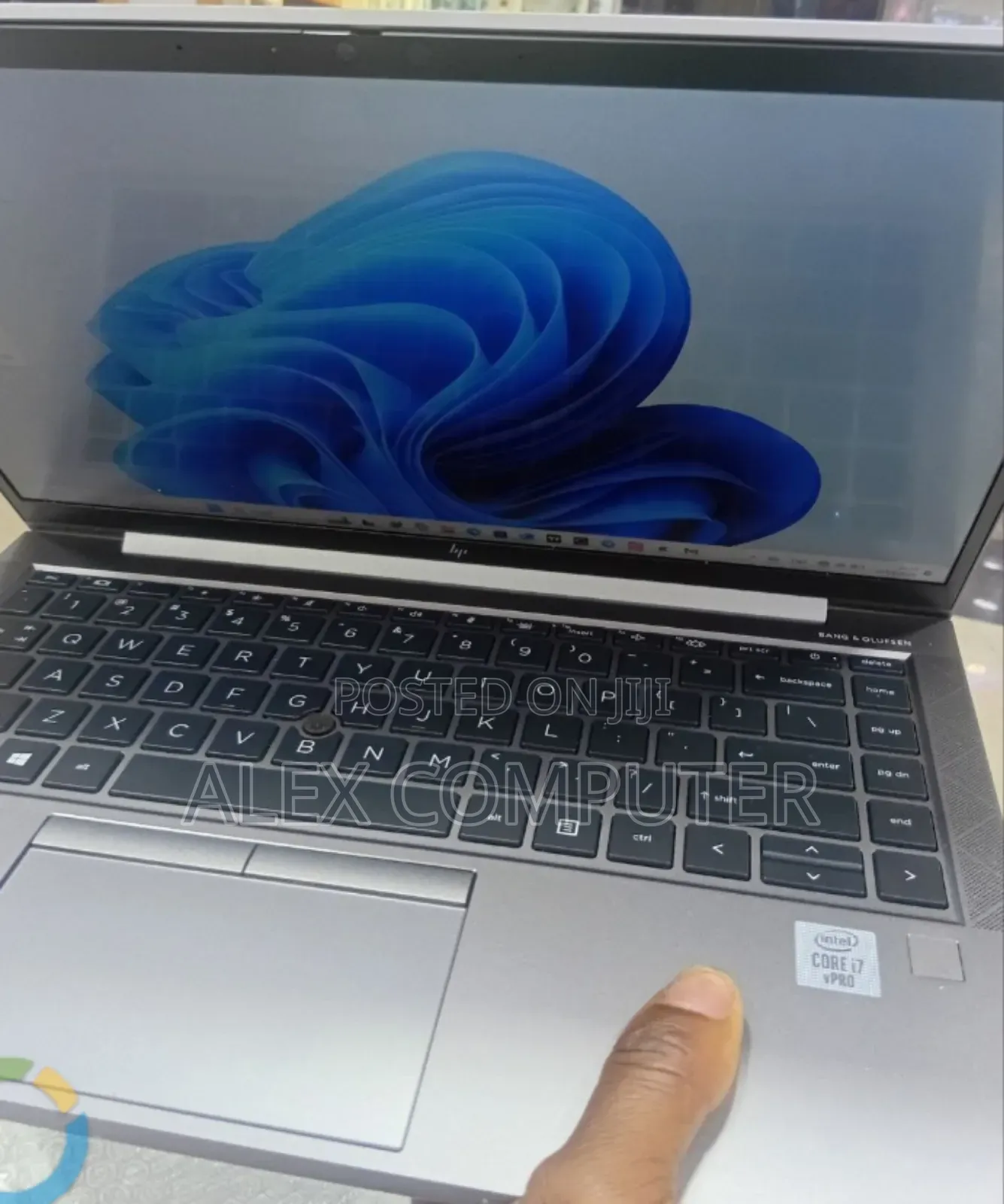 New Laptop HP ZBook Firefly 14 G7 16GB Intel Core i7 SSD 512GB