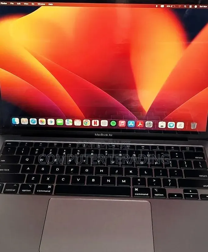 New Laptop Apple MacBook Air 2020 M1 8GB Apple M1 SSD 256GB