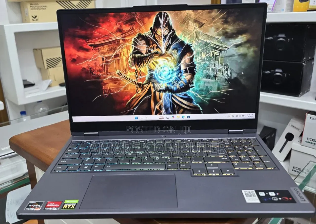 New Laptop Lenovo Legion 5 16GB AMD Ryzen 7 SSD 512GB
