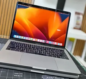 New Laptop Apple MacBook Pro 2017 16GB Intel Core i5 SSD 256GB