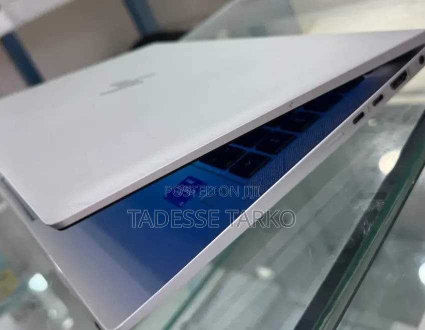 New Laptop HP EliteBook 840 G8 16GB Intel Core i5 SSD 512GB