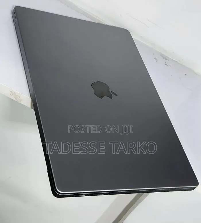 New Laptop Apple MacBook Pro 2021 M1 32GB Apple M1 Pro SSD 512GB