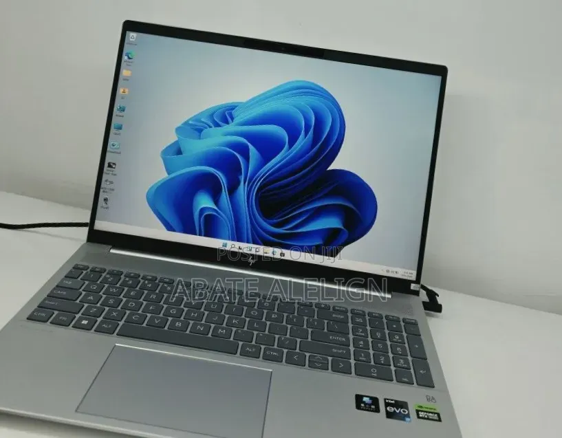 New Laptop HP Stream Notebook 16GB Intel Core i7 SSD 512GB