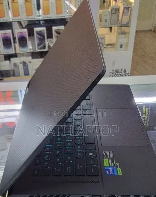 New Laptop Asus ROG Zephyrus G15 16GB Intel Core i7 SSD 512GB