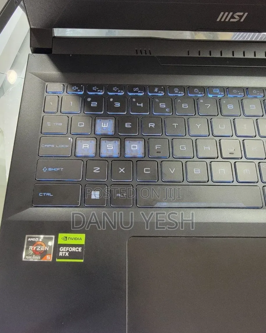 New Laptop MSI 16GB AMD Ryzen 5 SSD 512GB
