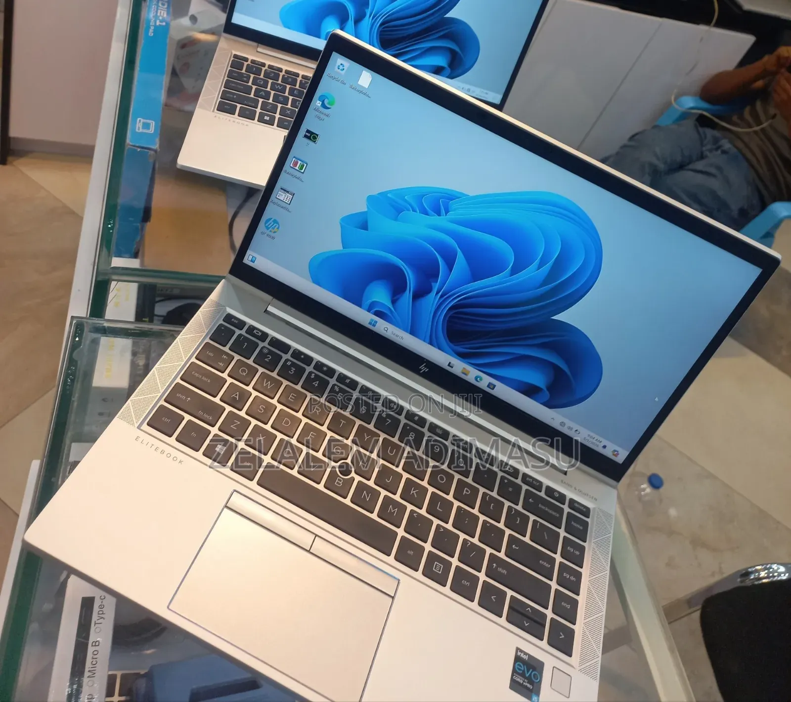 New Laptop HP EliteBook 840 G8 16GB Intel Core i5 SSD 512GB