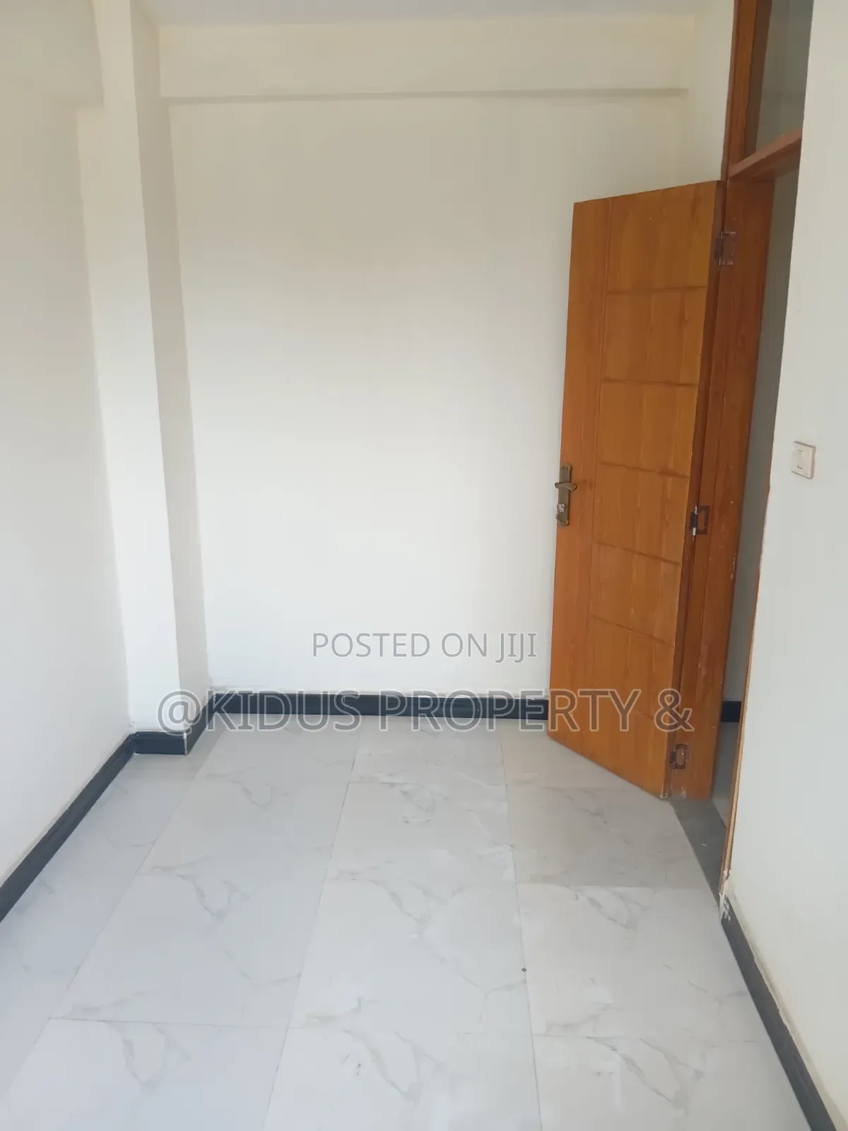 1bdrm Apartment in Mekanisa German, Nifas Silk-Lafto for rent