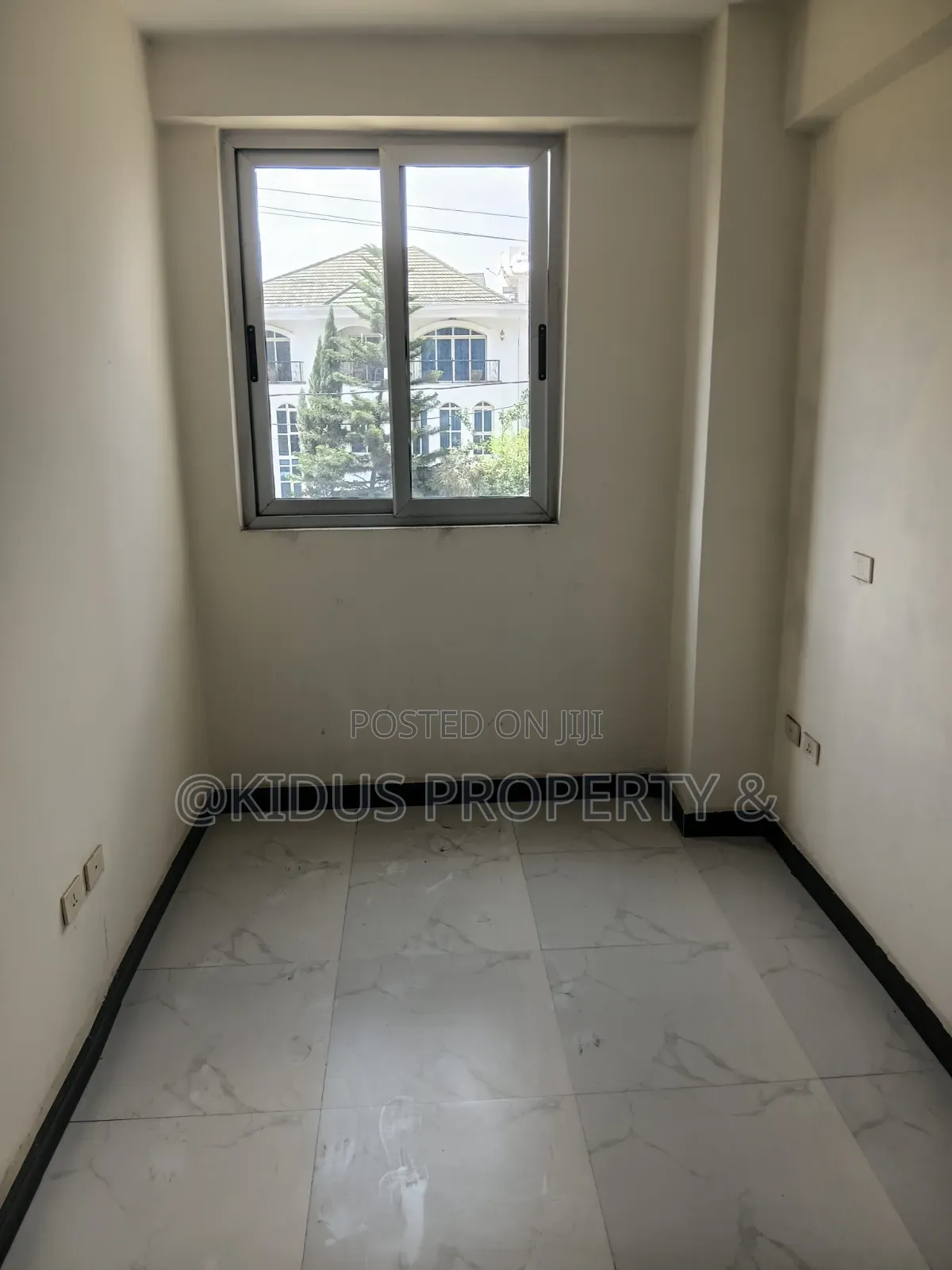 1bdrm Apartment in Mekanisa German, Nifas Silk-Lafto for rent