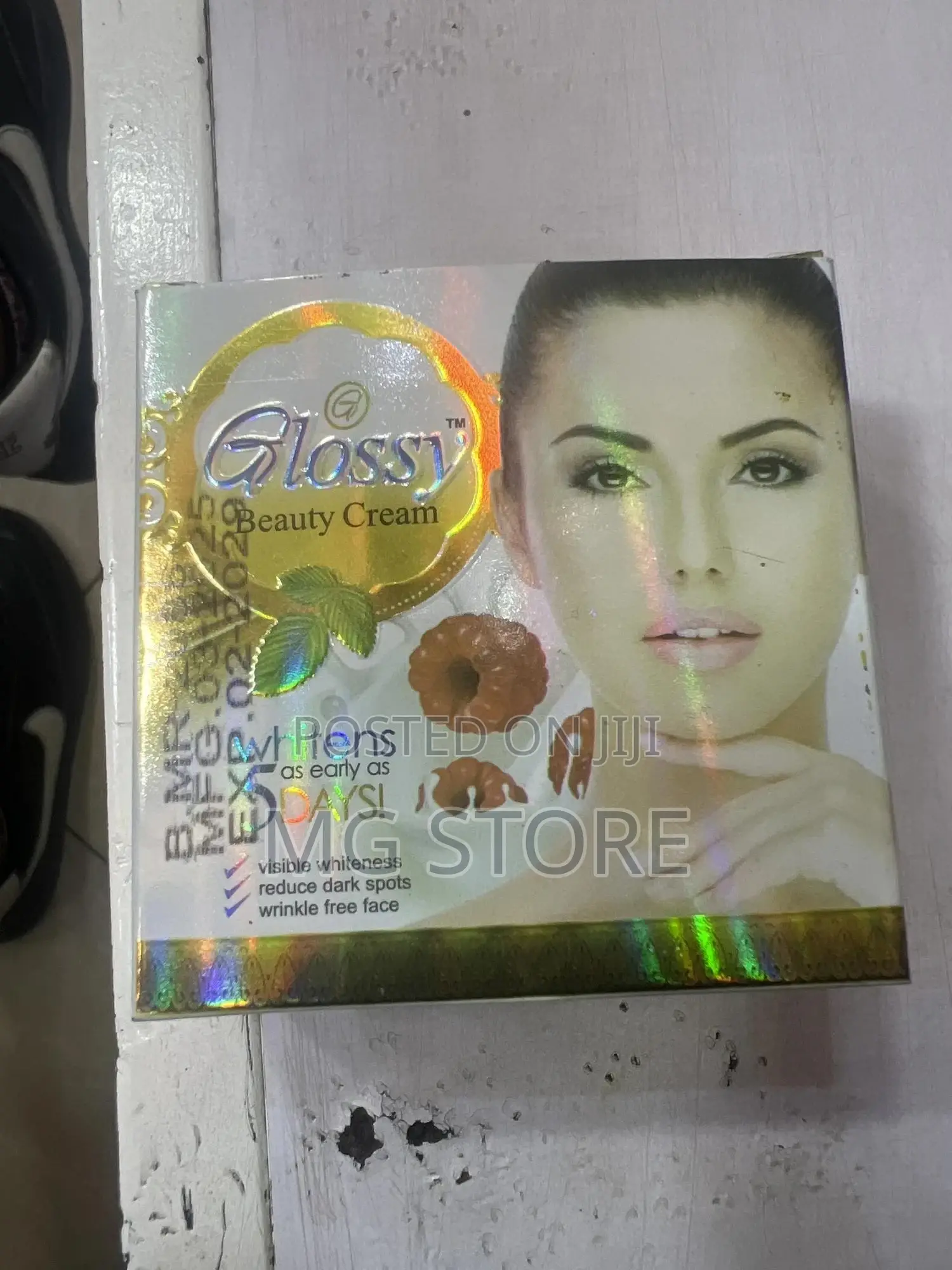 Glossy Beauty Cream Whitening Cream