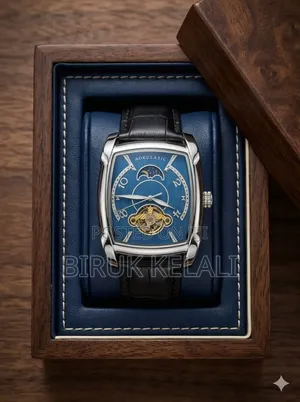 Aokulasic Aoku-005 Mechanical Watch Featuring a Tonneau-Shaped Silver