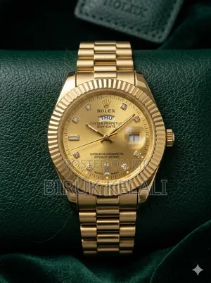 Rolex Day-Date Wristwatch in Yellow Gold With a Champagne Dial. [1, 2]