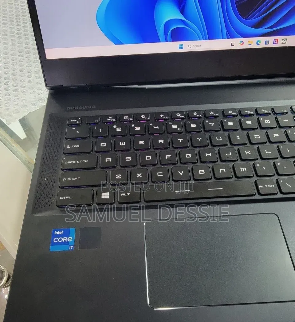New Laptop MSI GE66 Raider 16GB Intel Core i7 SSD 1T