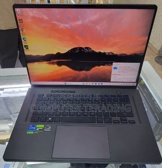 New Laptop Asus ROG Strix G16 G614 16GB Intel Core i7 SSD 512GB