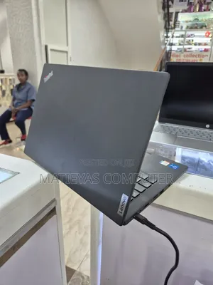 New Laptop Lenovo ThinkPad T14 16GB Intel Core i5 SSD 256GB