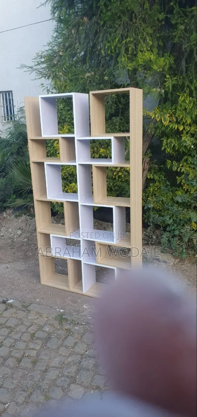 ዘመናዊ የመፅሀፍ መደርደሪያ