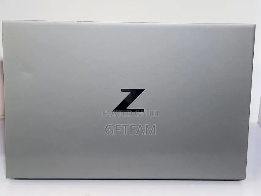 New Laptop HP Zbook Studio G7 32GB Intel Core i9 SSD 512GB