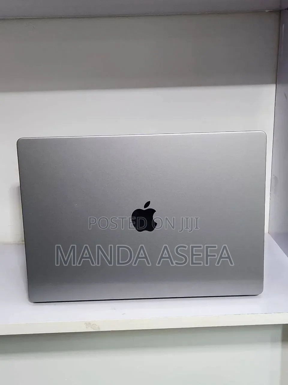 New Laptop Apple MacBook Pro M1 32GB Apple M1 Pro SSD 512GB