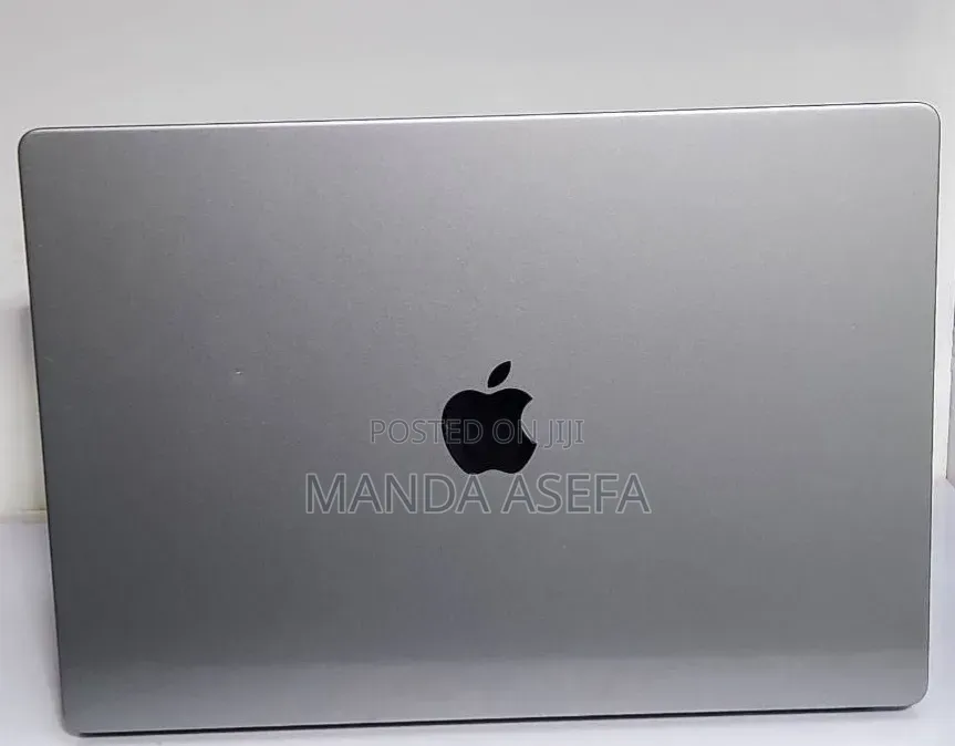 New Laptop Apple MacBook Pro M1 32GB Apple M1 Pro SSD 512GB