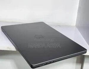 New Laptop Apple MacBook Pro M1 32GB Apple M1 Pro SSD 512GB