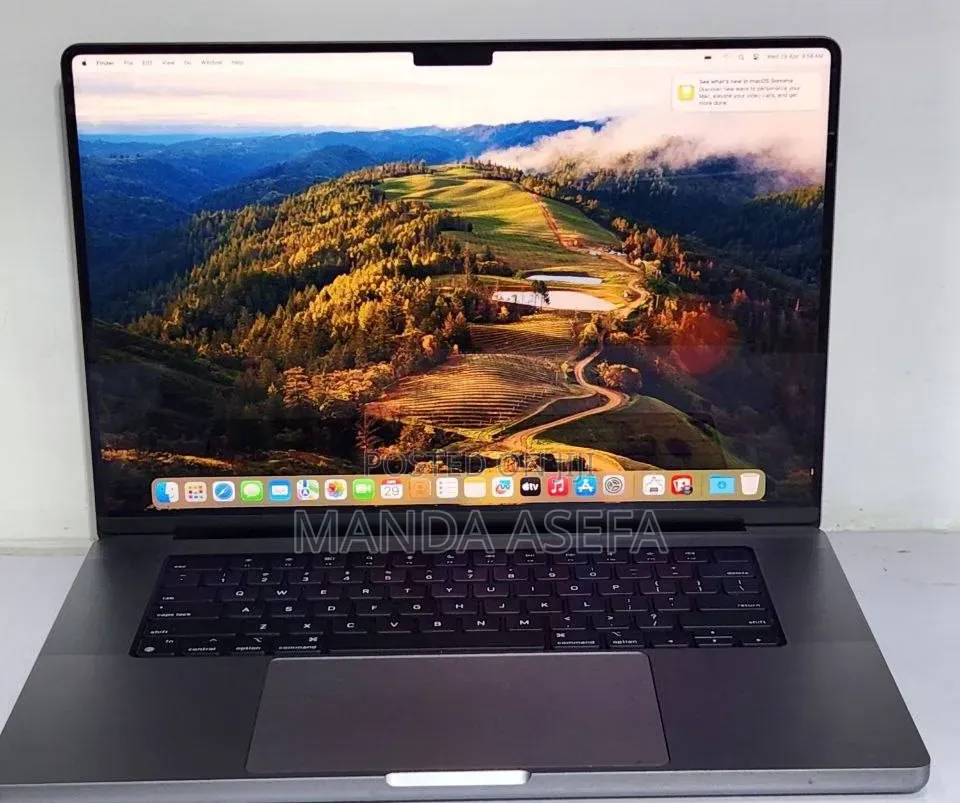 New Laptop Apple MacBook Pro M1 32GB Apple M1 Pro SSD 512GB