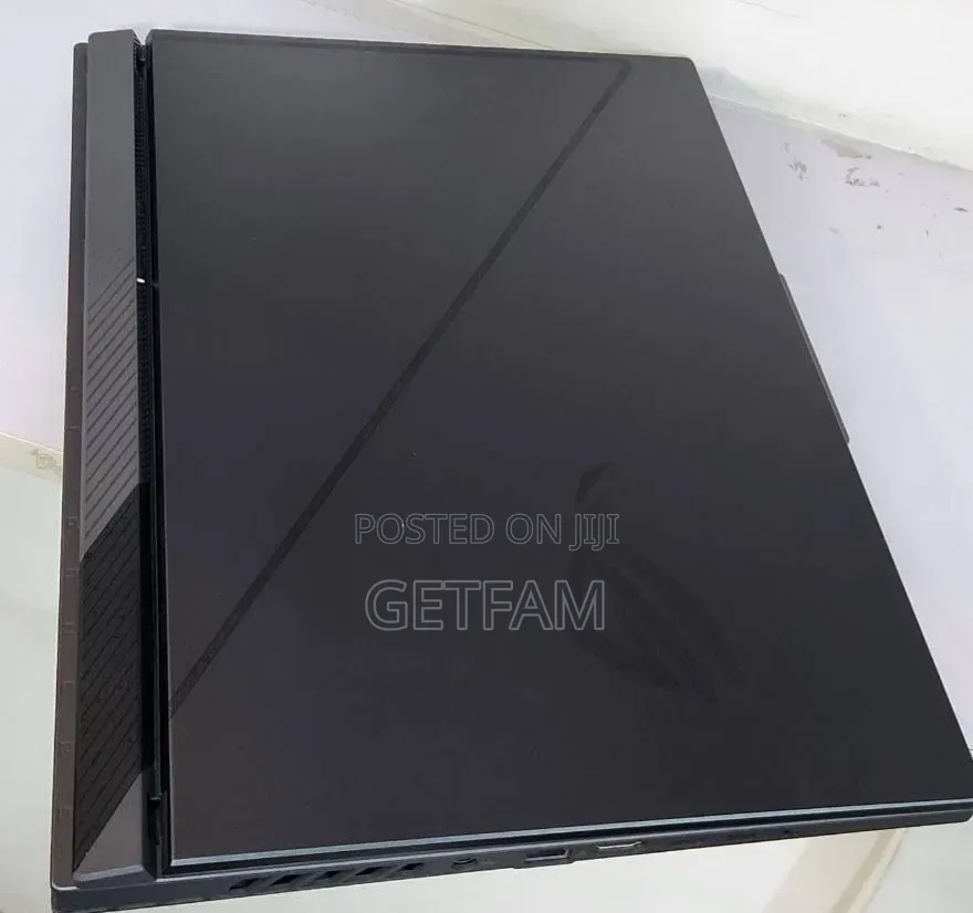 New Laptop Asus ROG Strix G15 16GB Intel Core i9 SSD 1T