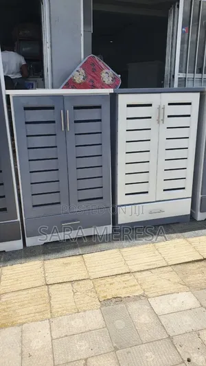 Shoe Rack, Chama Maskemecha