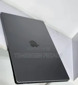 New Laptop Apple MacBook Pro 32GB SSD 512GB