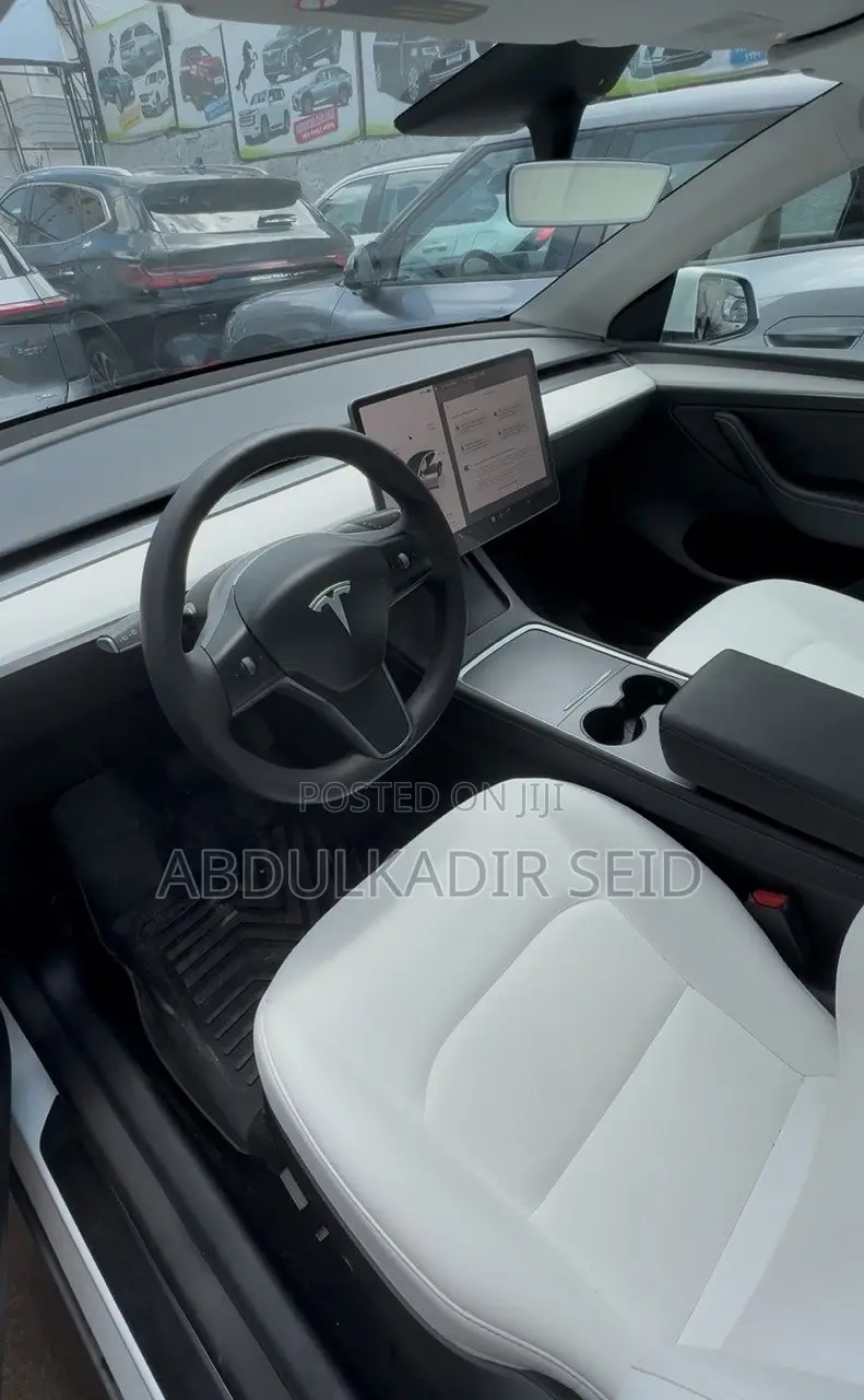 New Tesla Model Y 2023 White