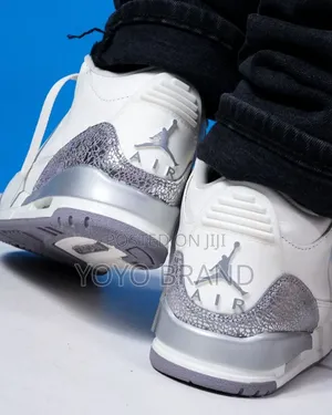 Nike Air Jordan 3 Retro Sail/Cement Gray Metallic Silver Unisex Shoes