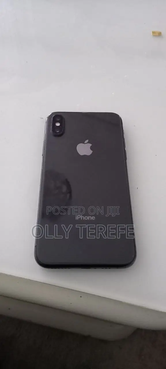 Apple iPhone XS 64 GB Black