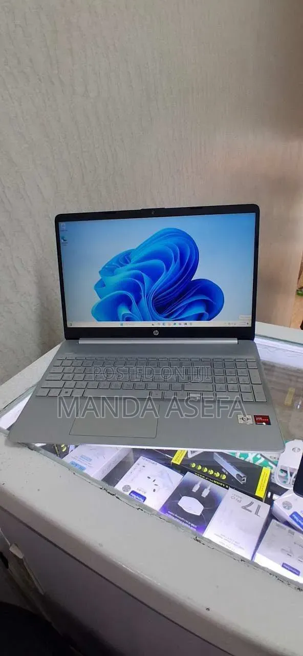 New Laptop HP Stream Notebook 8GB AMD SSD 512GB