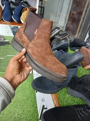 ኤክስፕርት እስታርዳድ ንፁ ሳል ከንፁ ቆዳ ጋር