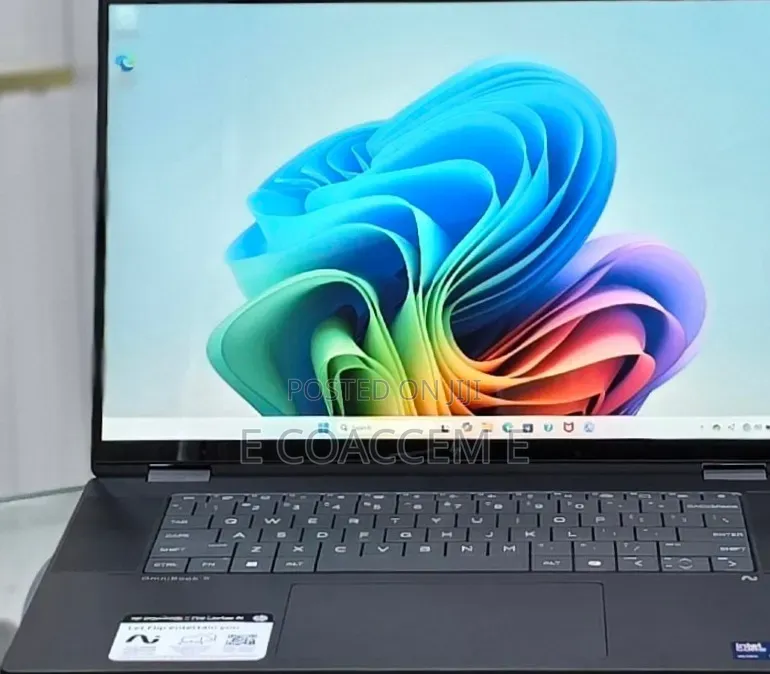 New Laptop HP 16GB Intel Core Ultra 7 SSD 1T