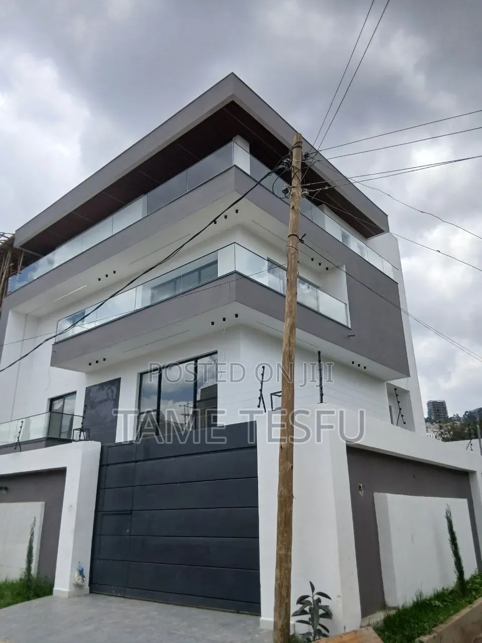 Furnished 10bdrm House in Megegna, Bole for sale