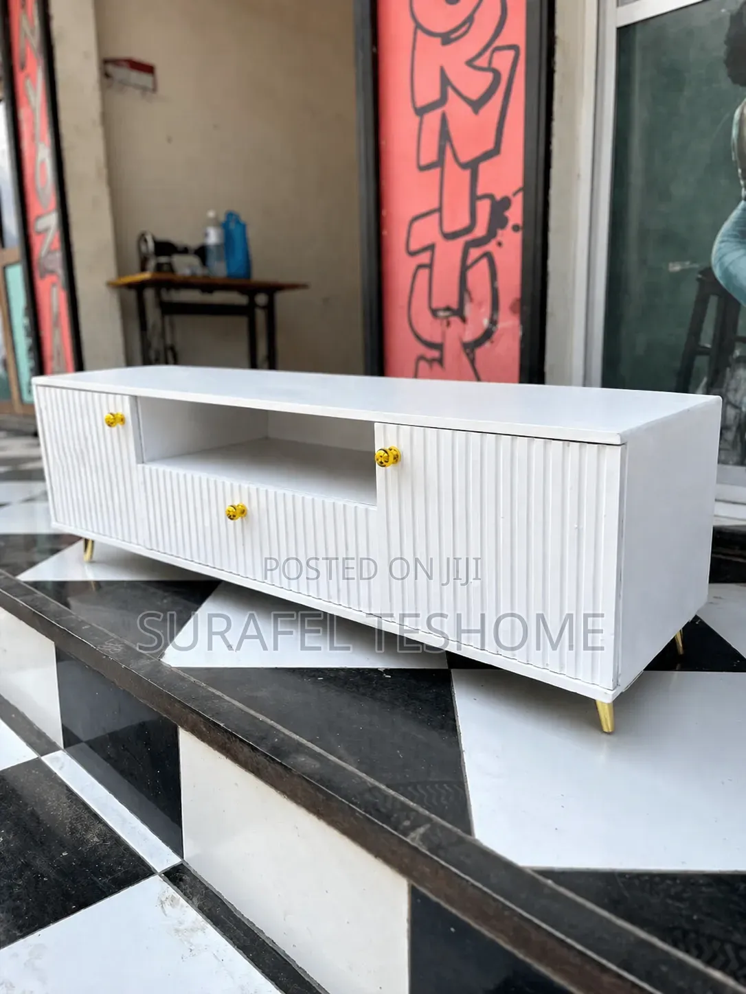 የተመረጡ የቲቪ ስታንዶች | Tv Stand | የኢፖክሲ ማስቀመጫዎች ለሽያጭ