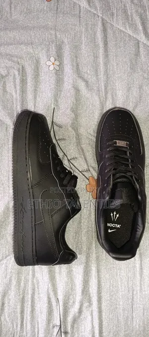 Black Nike Air Force 1