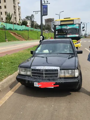 Mercedes-Benz 190E 1990 Black