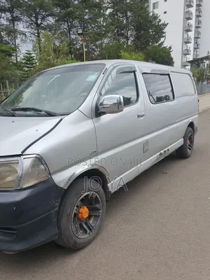 Toyota HiAce 2007 Silver
