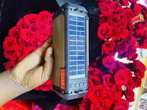 L22 Solar Bluetooth Speaker