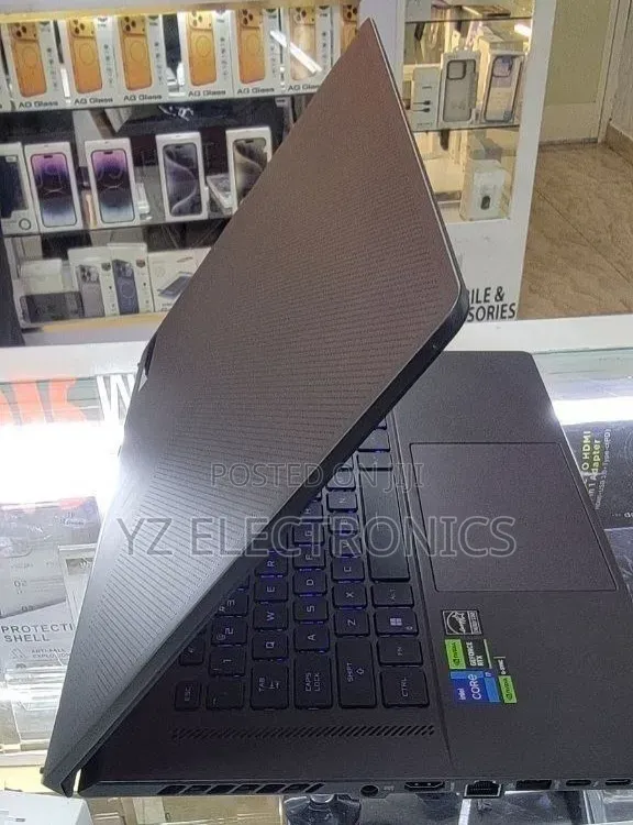 New Laptop Razer Blade 16GB Intel Core i7 SSD 512GB